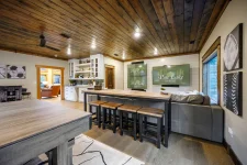 Living Area at Broken Branch Lodge