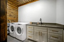 II Elks Lodge master suite with luxury amenities