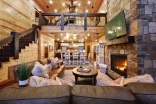 Red Baron Lodge front view luxury cabin Broken Bow Oklahoma