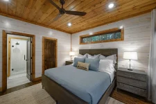 Red Baron Lodge bathroom with upscale finishes